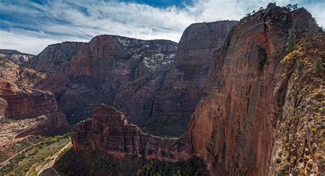 What are must do hikes that are not to long. . Zion tripadvisor forum